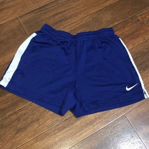 Nike shorts. Size small. Like new condition.